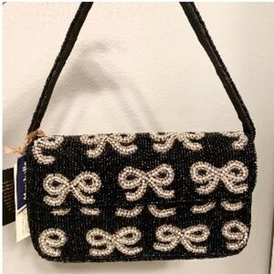 Black & white bow beaded bag